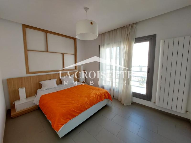 Triplex S+3 avec piscine à Gammarth